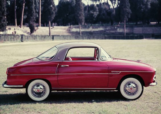 1959_Fiat_600_Coupe.jpg