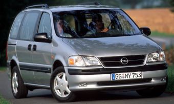 1996 Opel Sintra