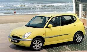 1998 Daihatsu Sirion