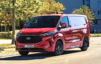 2023 Ford Transit Custom