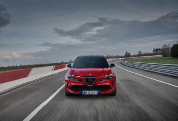 2024 Alfa Romeo Junior Speciale